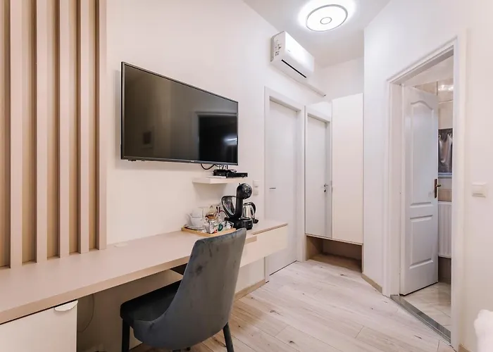 Soho Apartmanhaz 杰尔