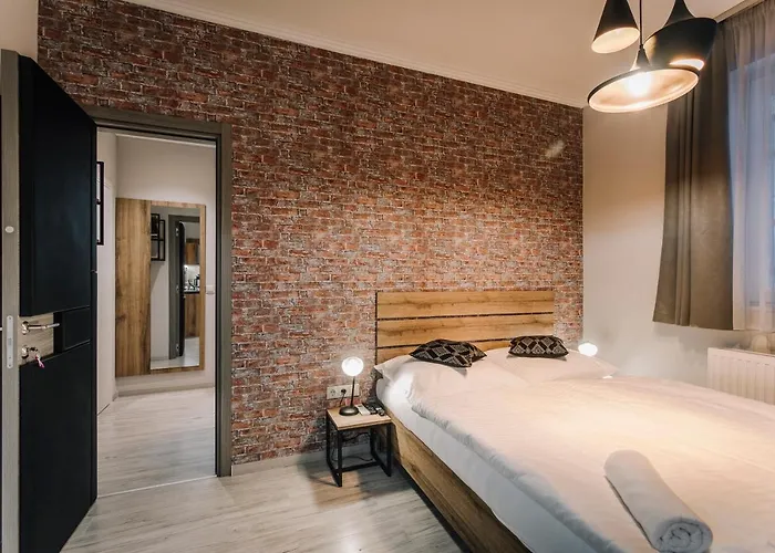 Soho Apartmanhaz 公寓 杰尔