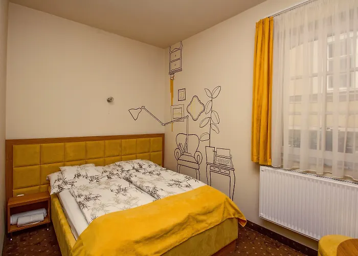 Soho Apartmanhaz 公寓 杰尔